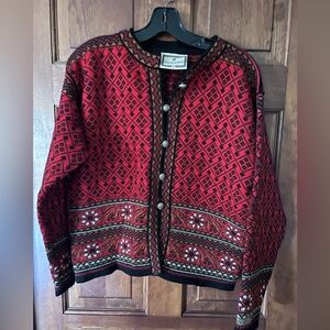 Dale of Norway Sweater, super thick, in pristine condition